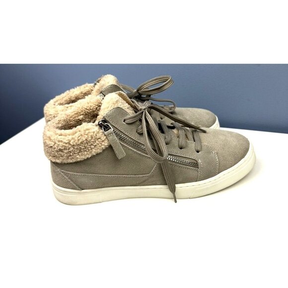 Gently used Steve Madden Kameo Taupe Suede Faux Fur Lined Lace-Up Sneakers - Siz - Picture 1 of 5